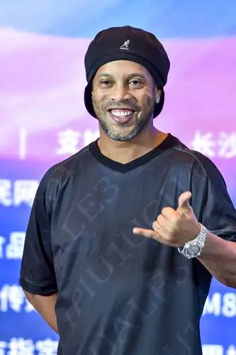 球俱乐部成
