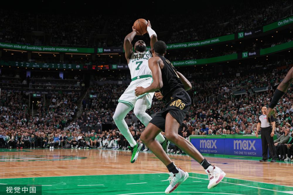 雄心勃勃 雄心勃勃